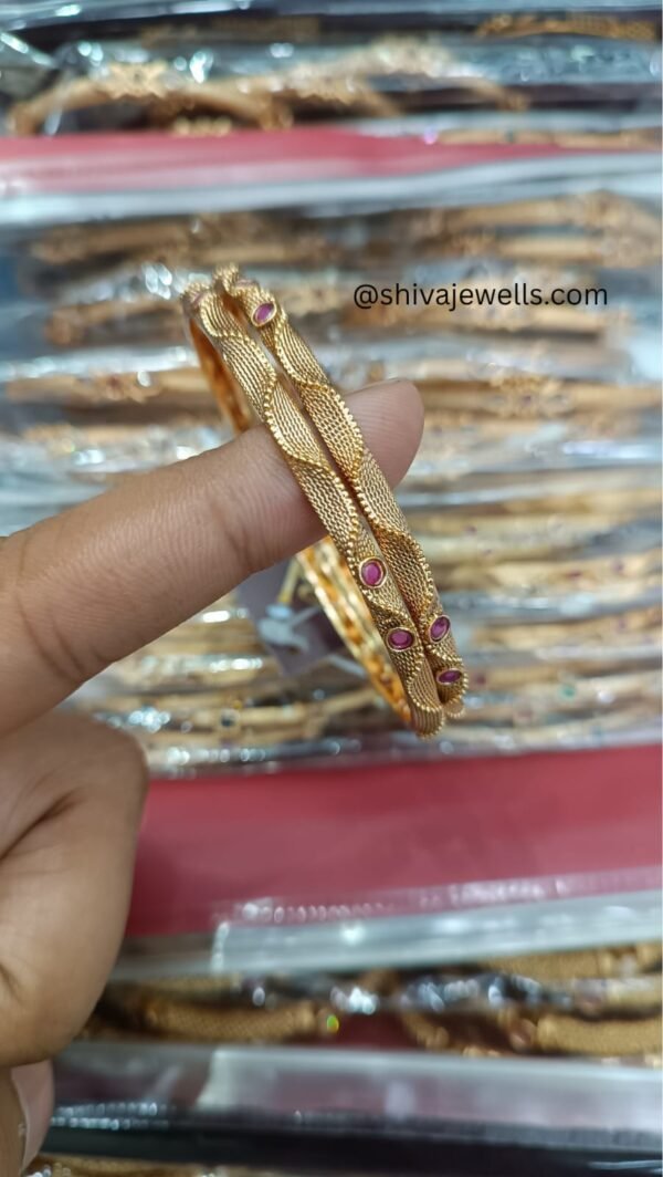 Wave Bangle (Set of 2)