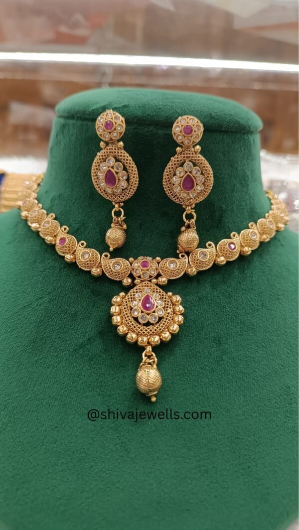 Short Necklace